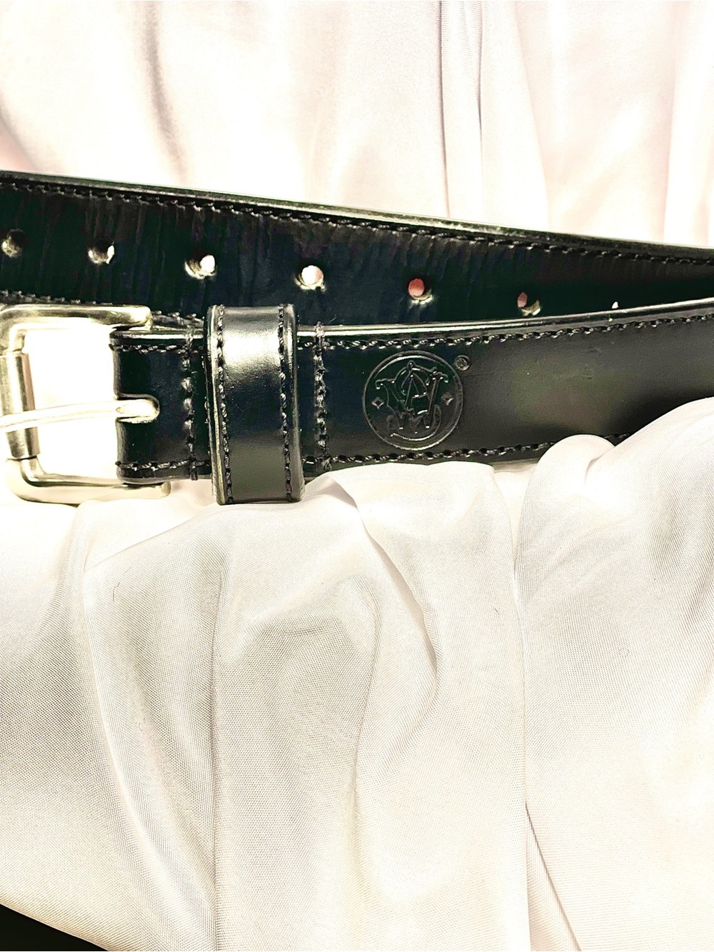 Black Leather Men's Belt w/Smith & Wesson Embossed Logo 42/44